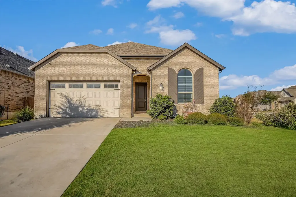 22600 Fountaingrass Lane, Lago Vista