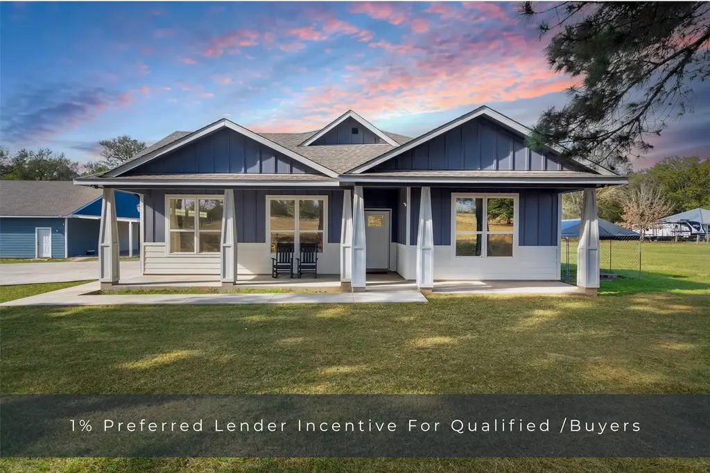 1880 E Highway 21, Paige