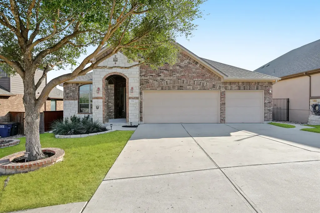 2716 Outlook Ridge Loop, Leander