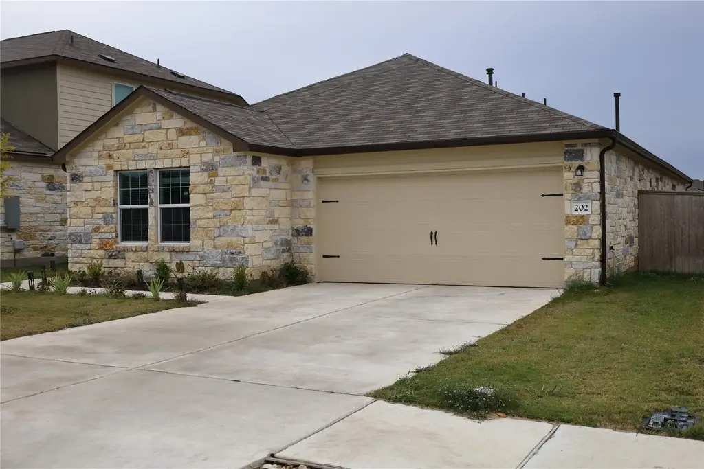 202 Coventry Drive, Hutto