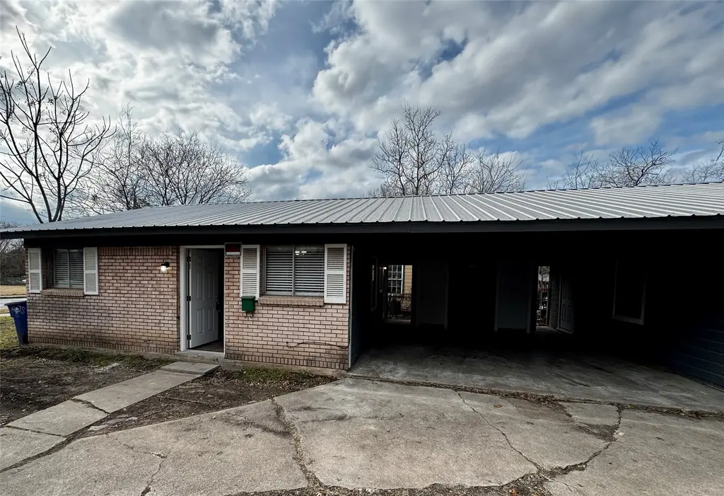 202 W North Loop Boulevard A, Austin