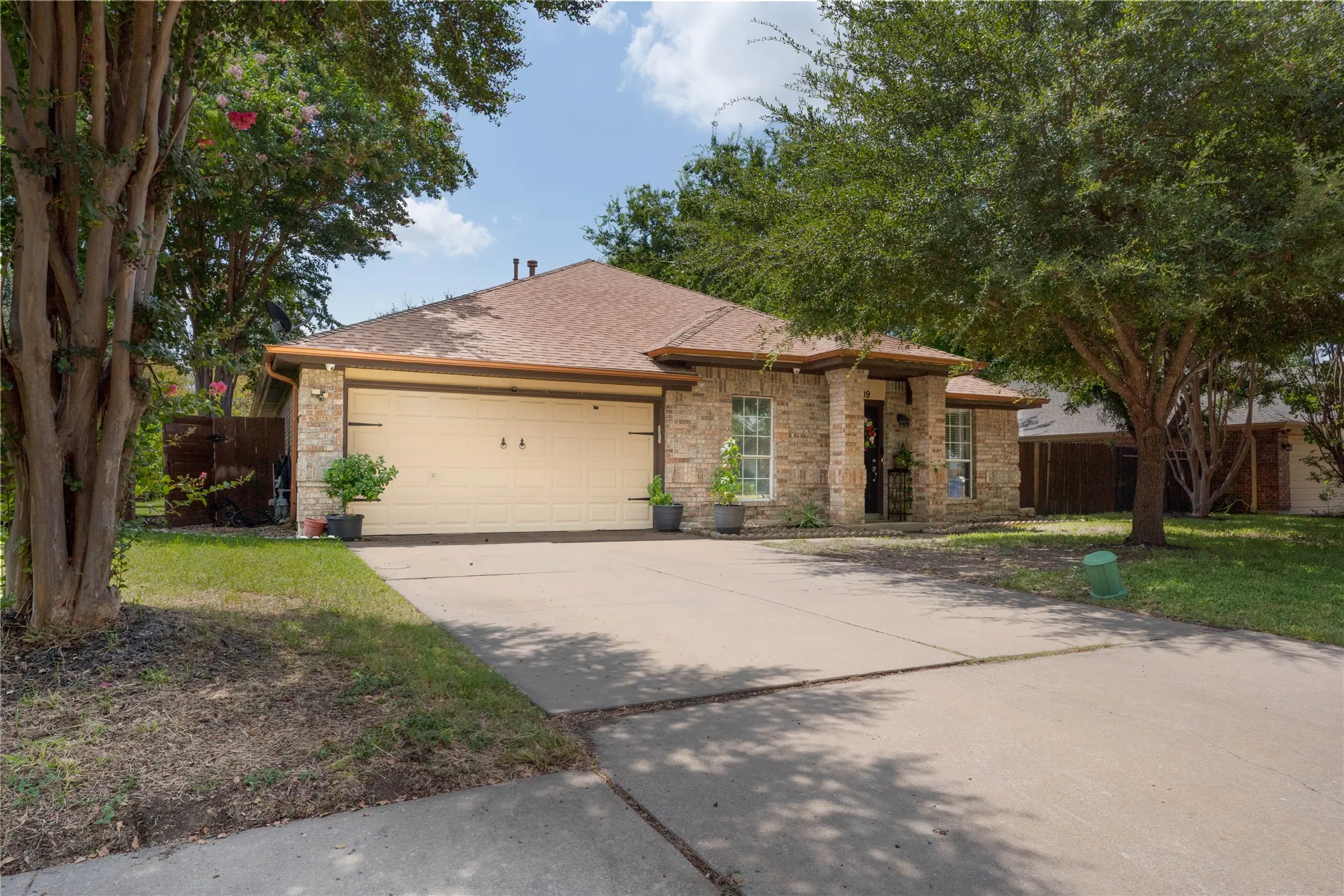 Photo of Listing #4128576