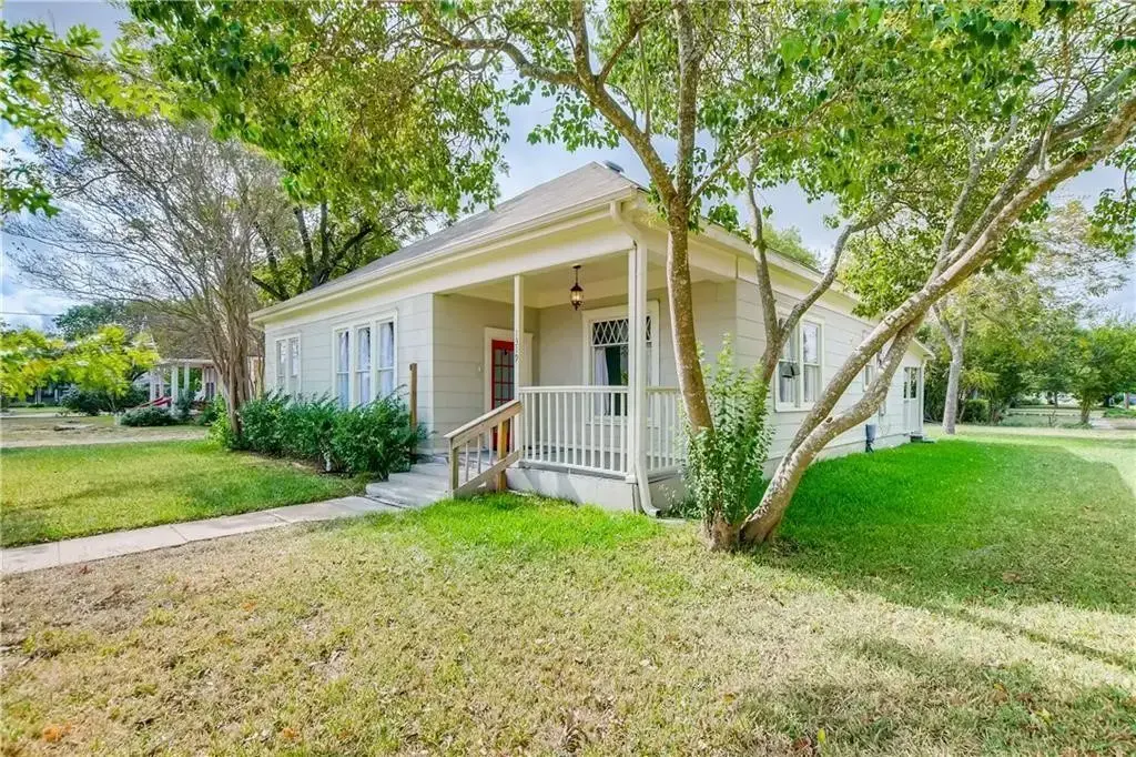 1319 Davis Street, Taylor