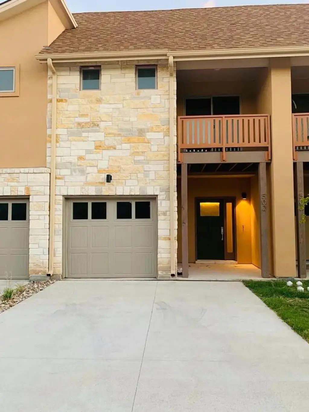 502 Conservation Drive, Austin