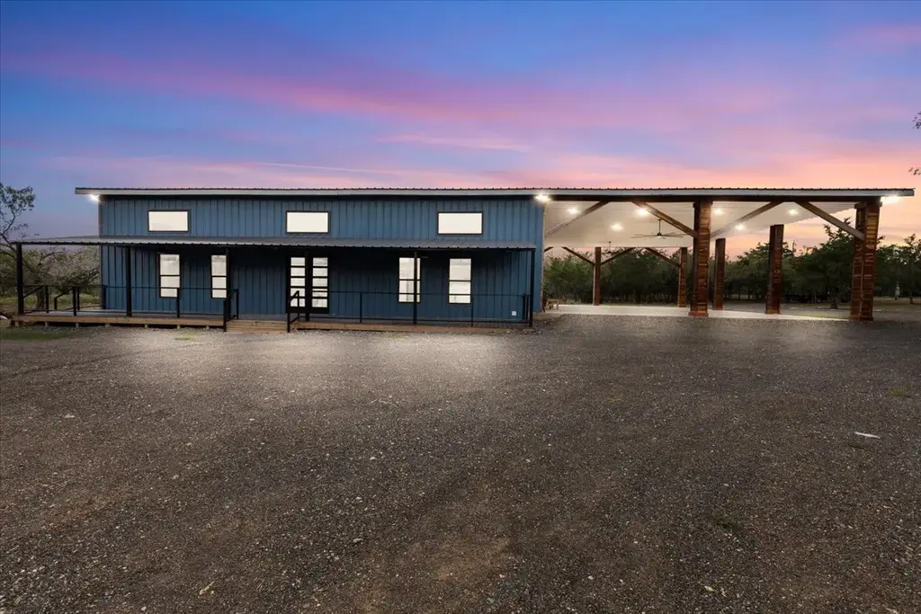 4926 W Old Lockhart Road, Muldoon