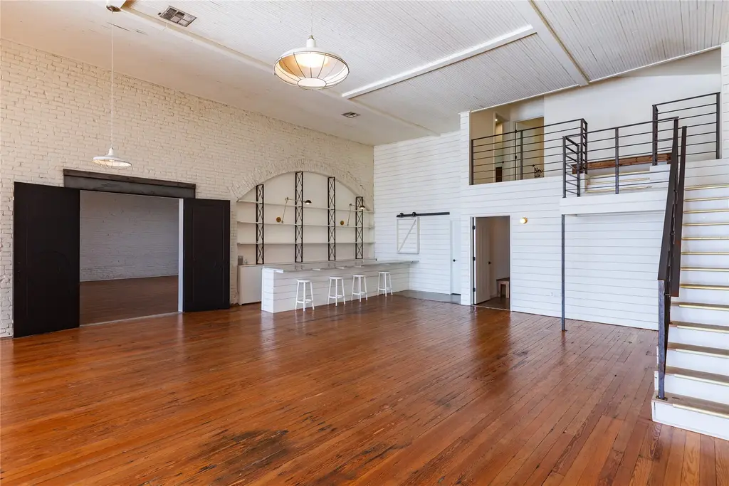 111 East Street, Hutto