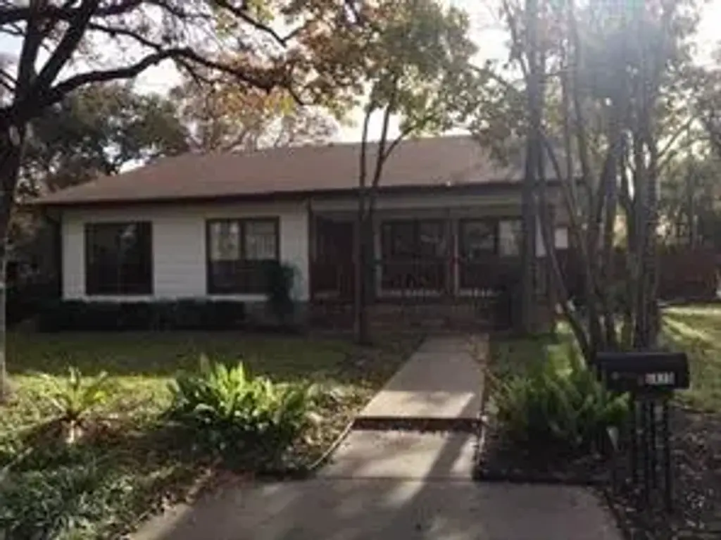 2415 W 10th Street, Austin