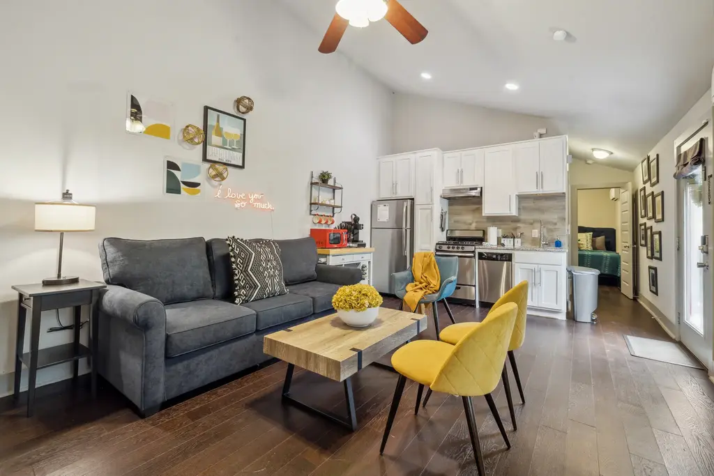 1139 1/2 Poquito Street 3, Austin