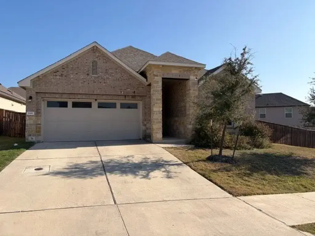 648 Peace Pipe Way, Georgetown