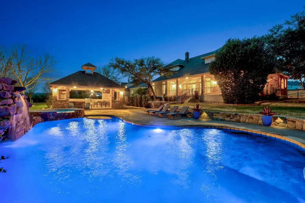 232 Whispering Spring Lane, Georgetown