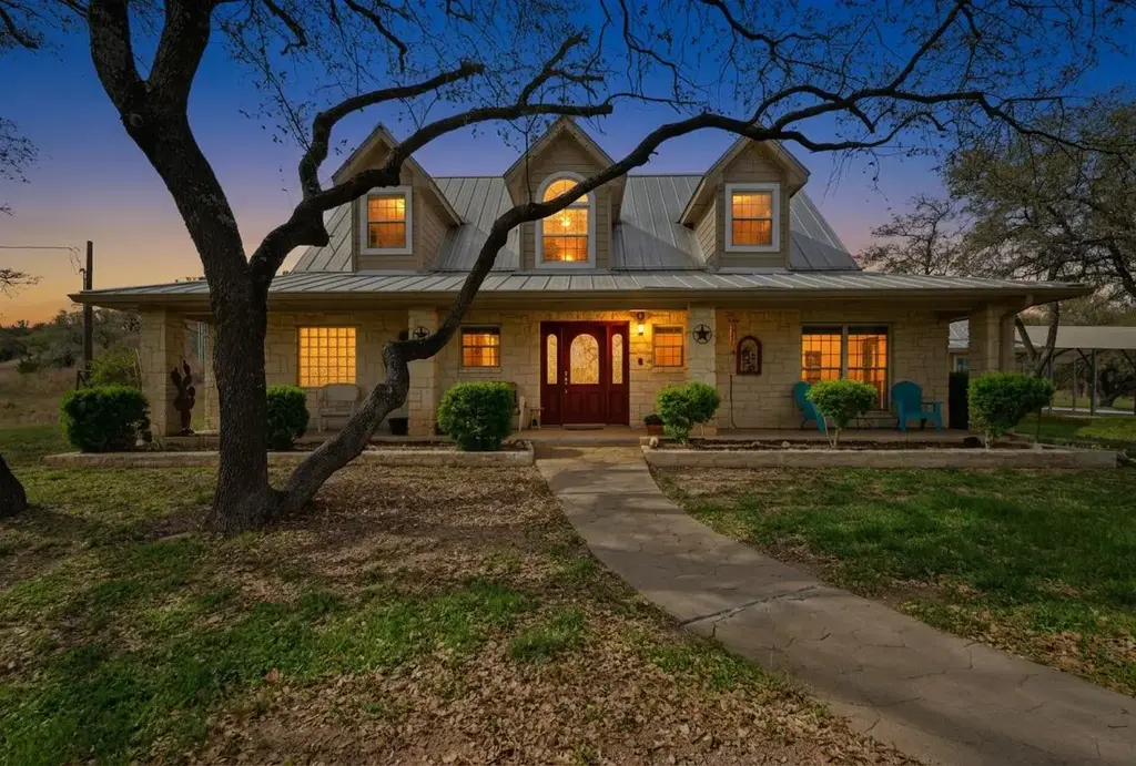 24415 Singleton Bend Road E, Marble Falls