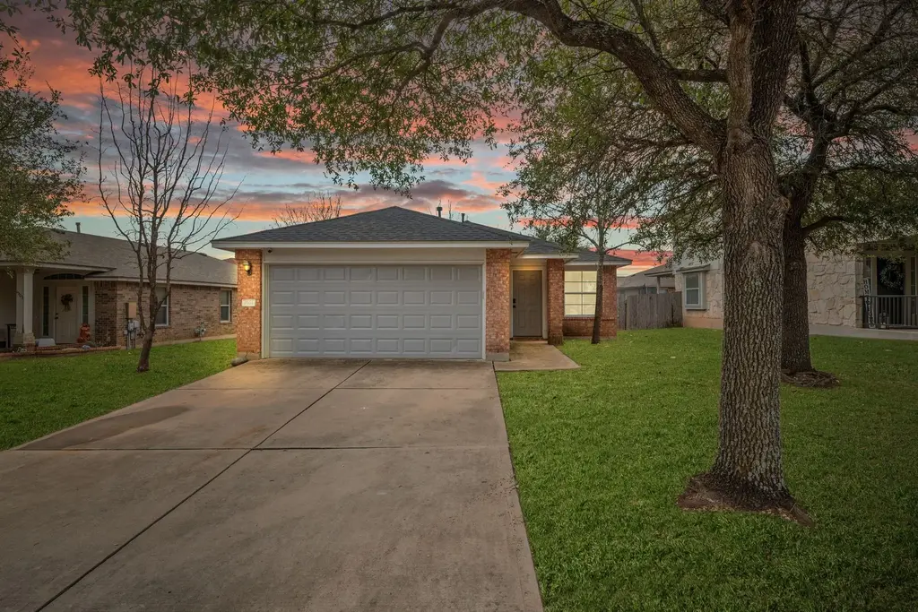 1501 Molson Lake Drive, Leander