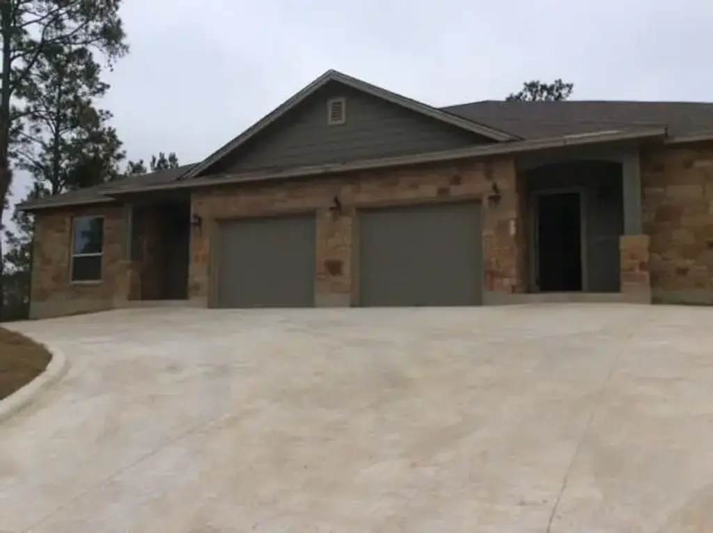 103 S Kanaio Drive A, Bastrop