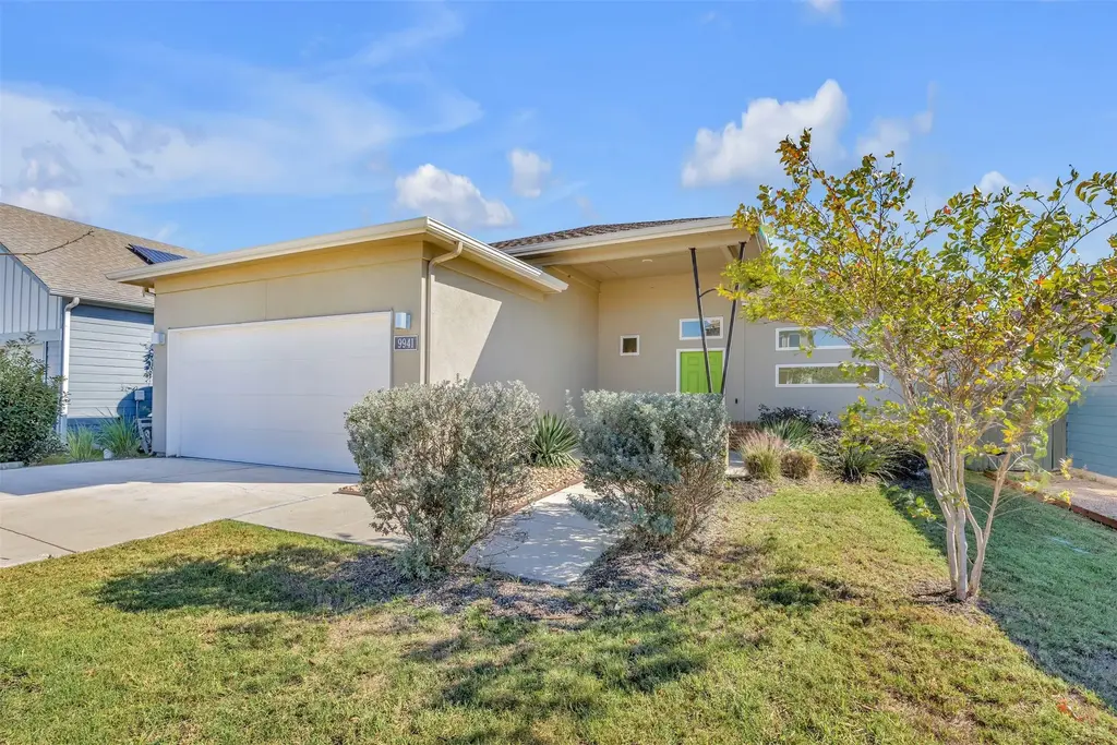 9941 Comely Bend, Manor