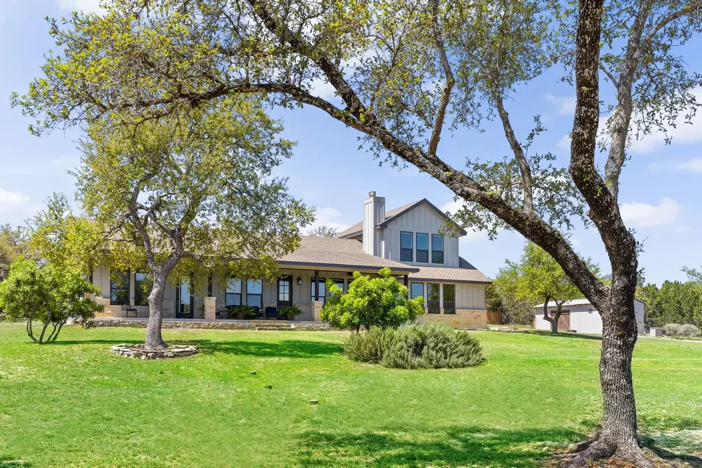 18105 Austin Boulevard, Lago Vista