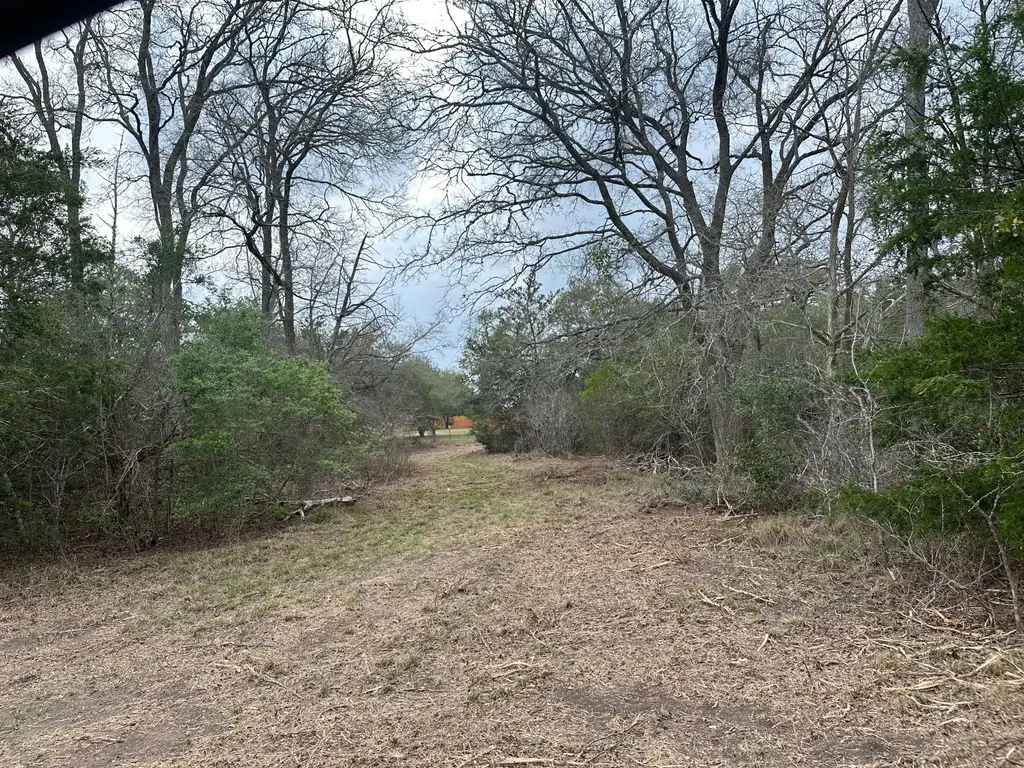 303 Fm 609 Road, Flatonia