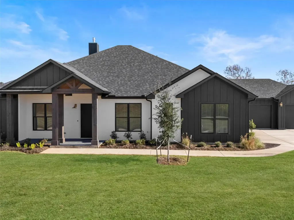 131 Hydrangea Drive, Smithville