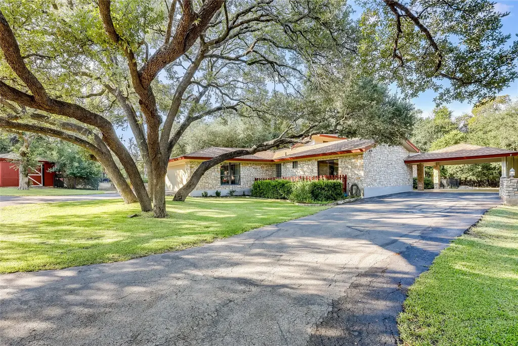 6015 Tonkowa Trail, Georgetown