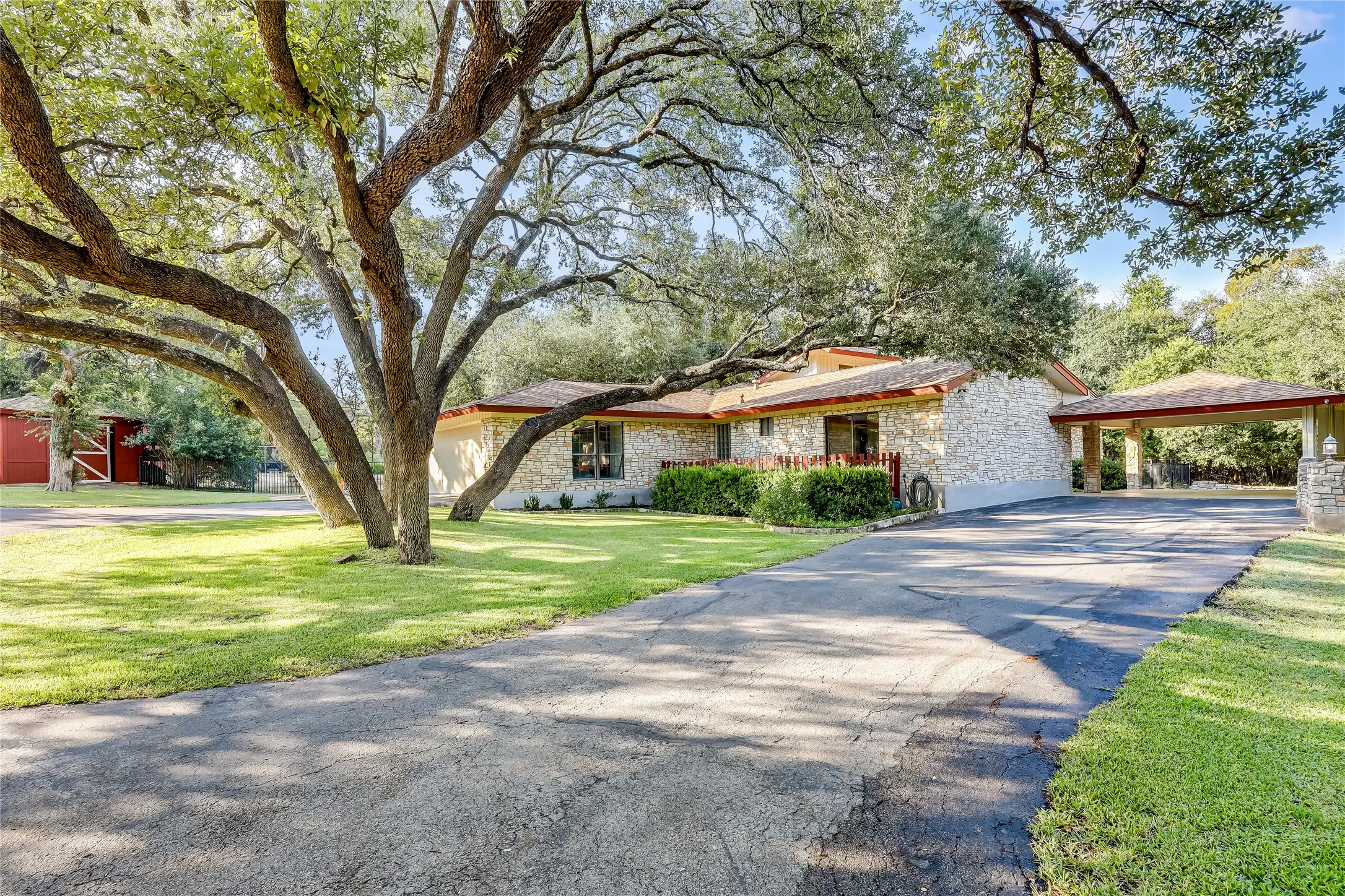 Photo of Listing #5702262