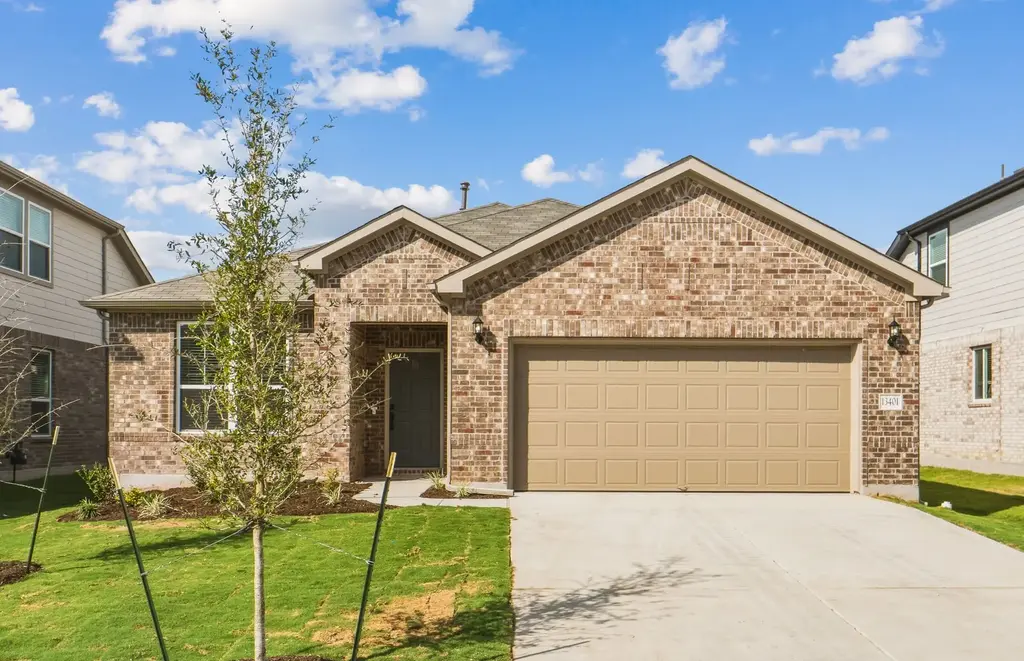 13401 Cerro Castellan Trace, Manor