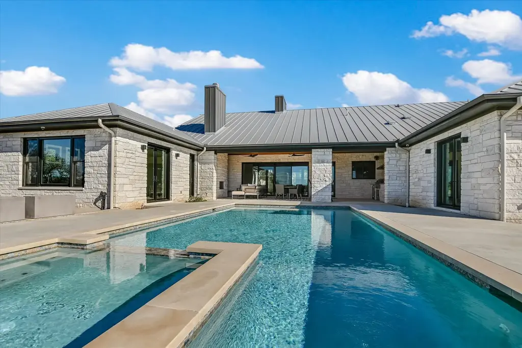 343 Pug Rippy Road, Dripping Springs