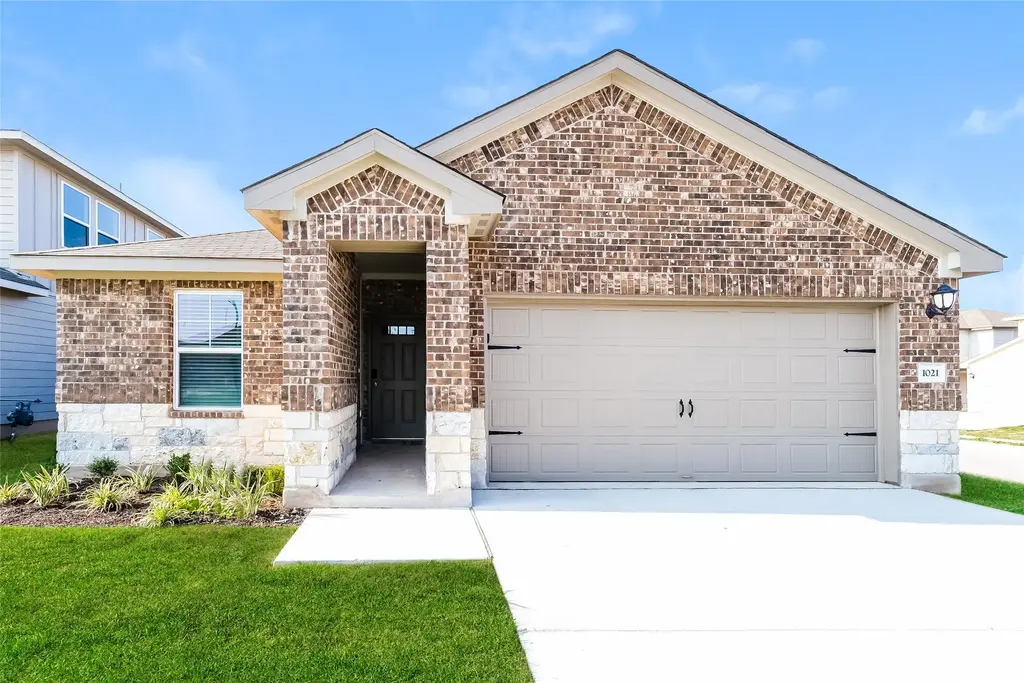1021 Round Bale Road, Hutto