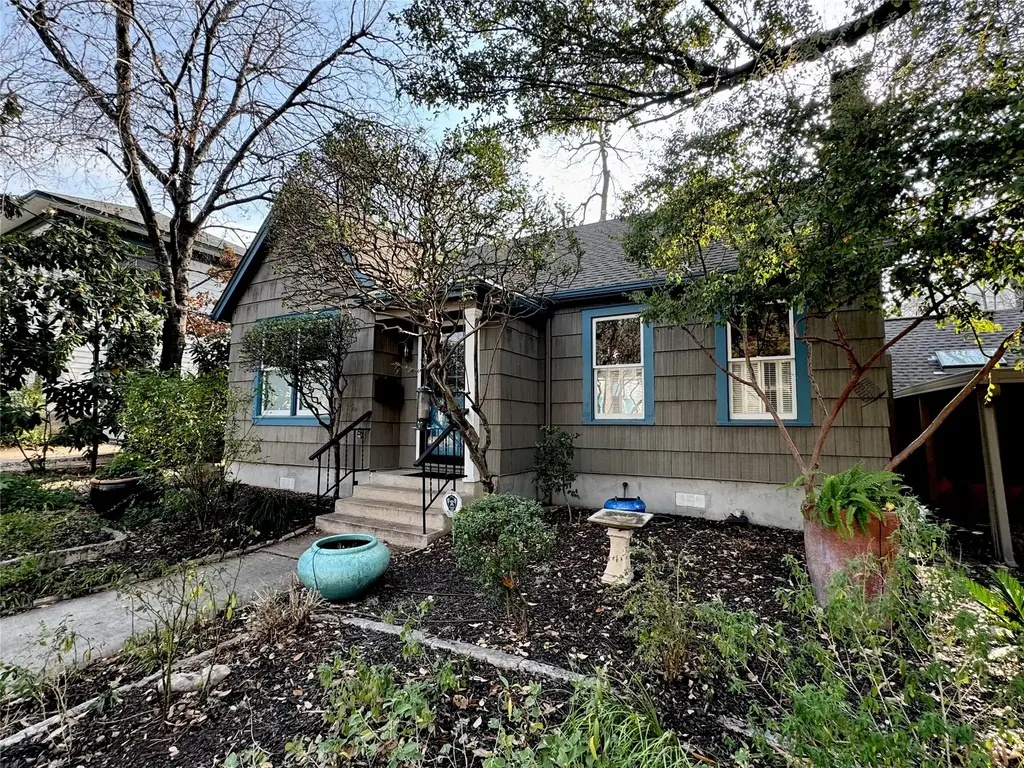 807 Leonard Street, Austin