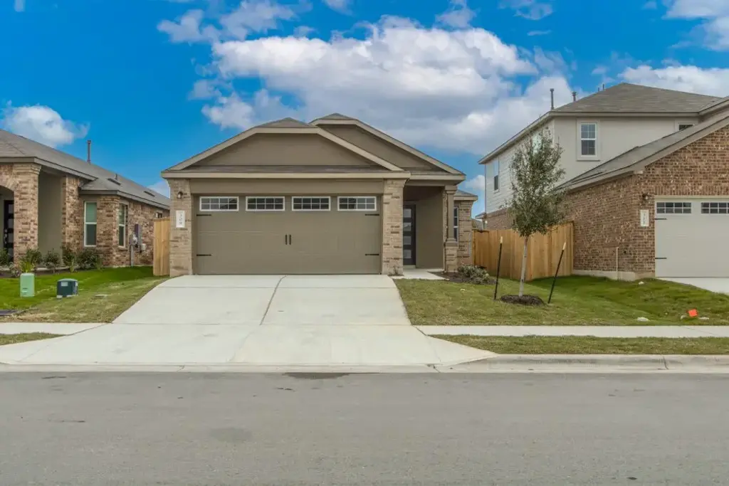 309 Canley Loop, Hutto
