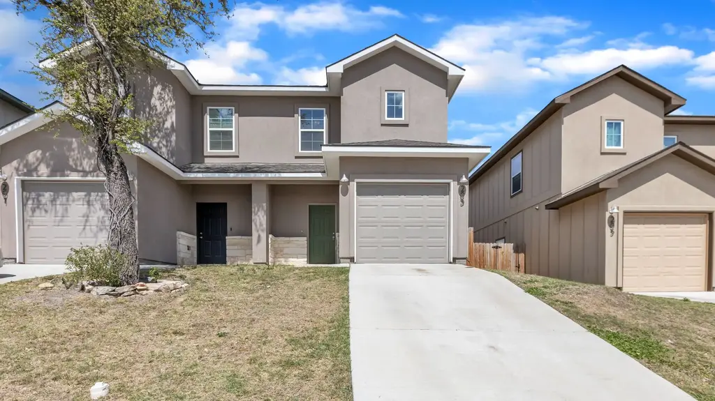 203 Peruna Drive, Marble Falls