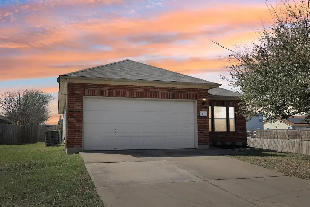 211 Almquist Street, Hutto