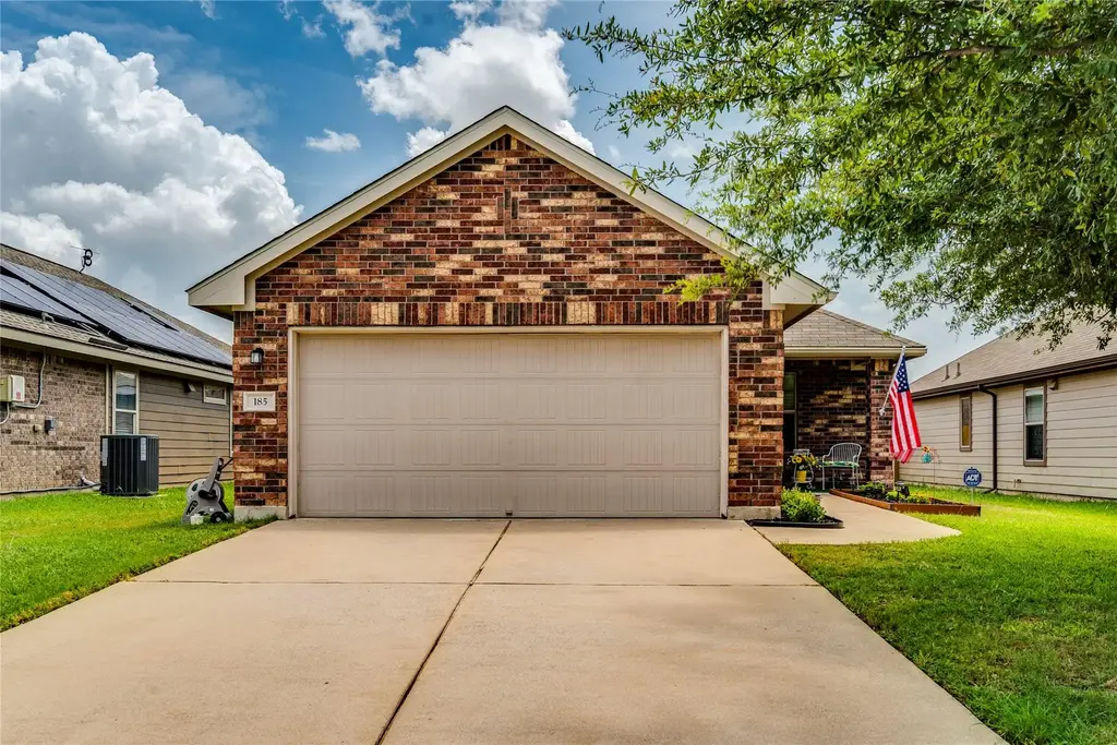 185 Housefinch Loop, Leander