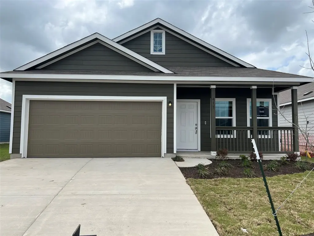415 Halfmoon Drive, Lockhart
