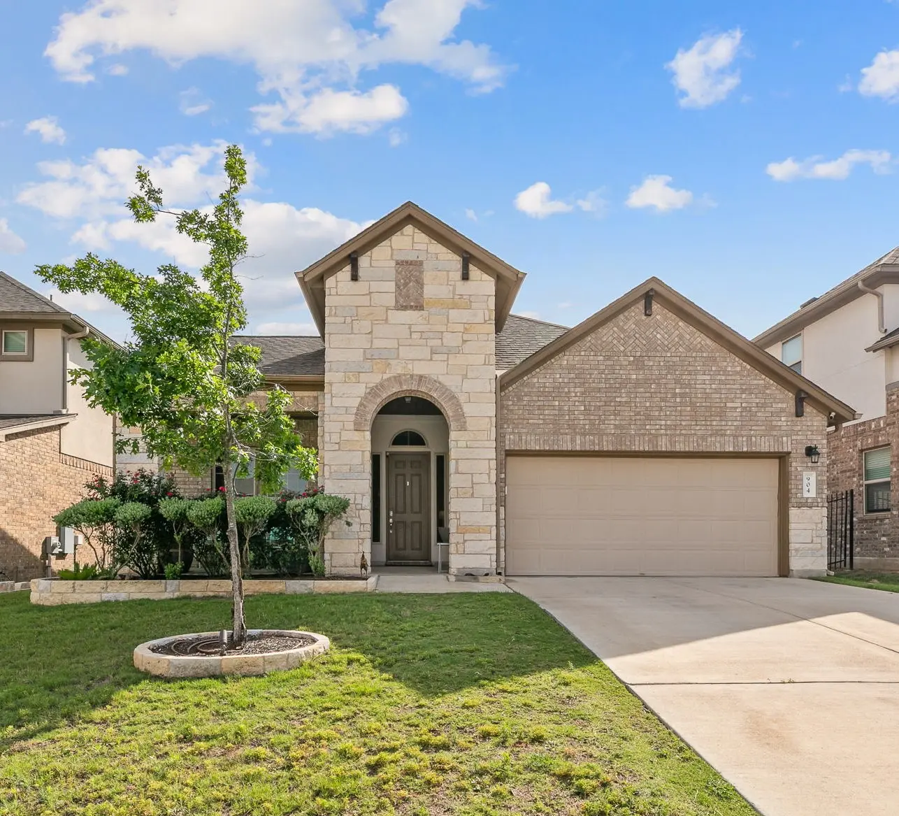 Photo of Listing #2756211