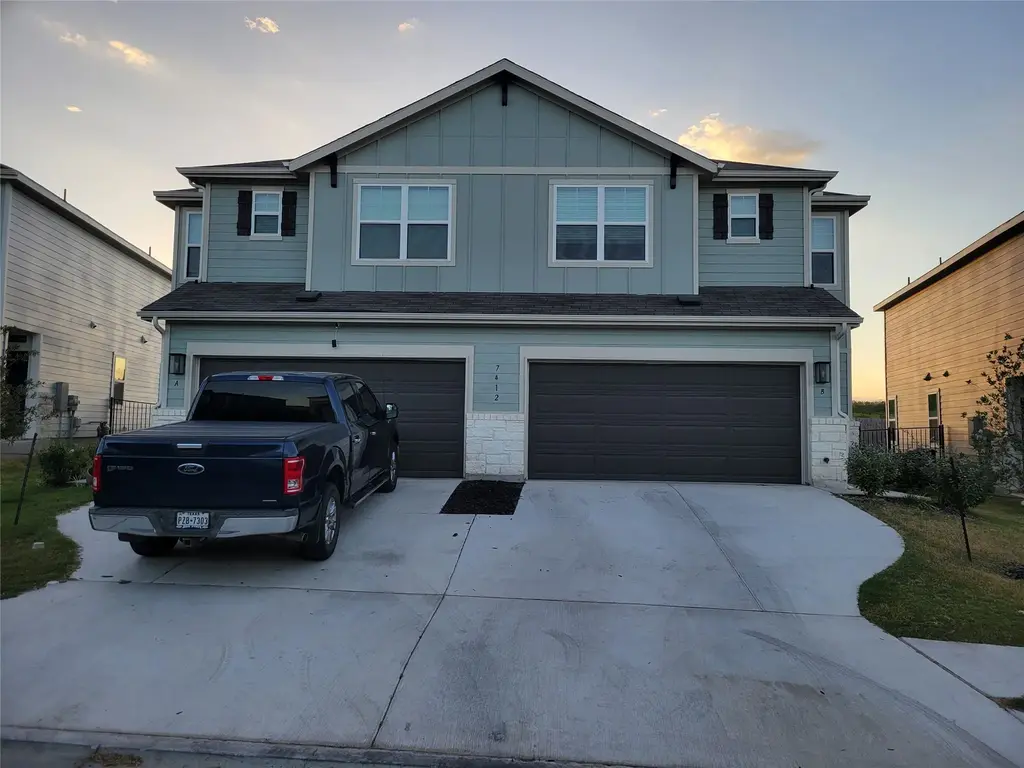 7412 Sparkling Light Drive B, Del Valle
