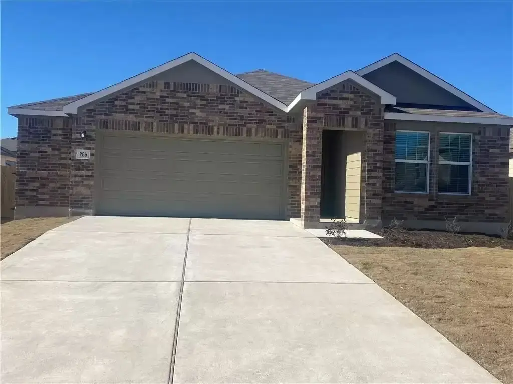 266 Silver Glen Drive, Kyle