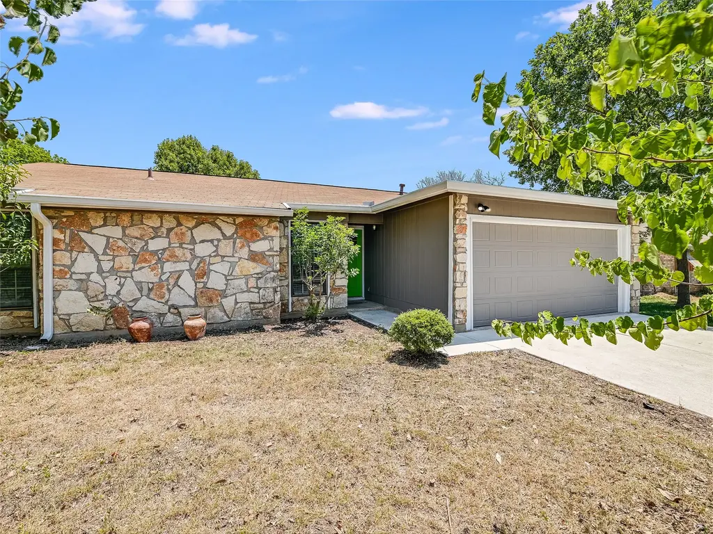 4004 Jaffna Cove, Austin