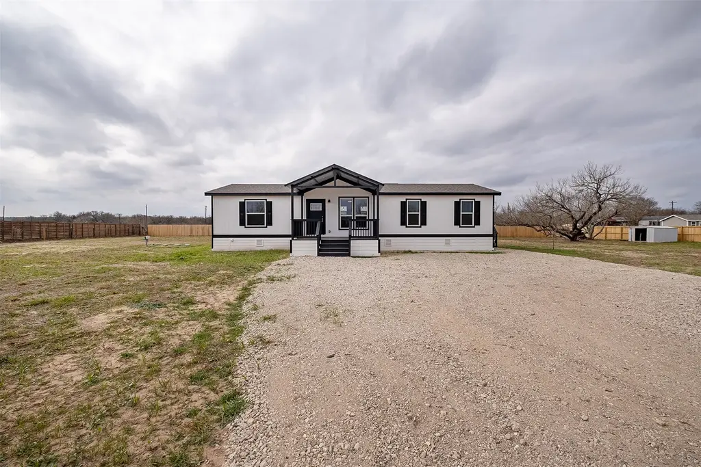 339 Lower Red Rock Road, Bastrop