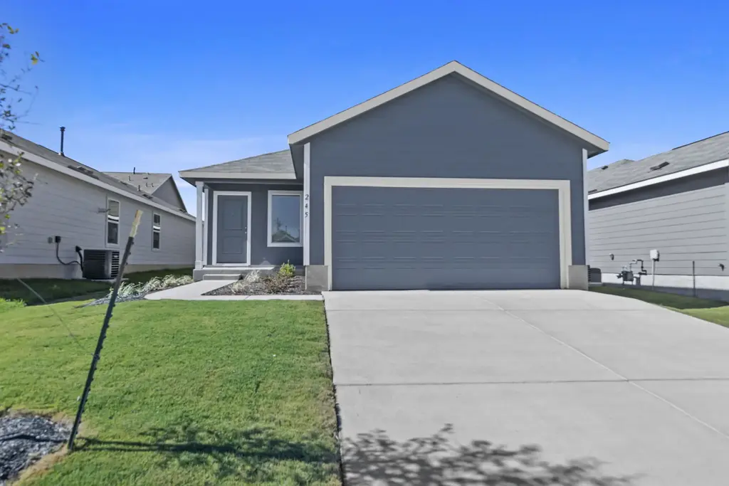 245 Ammolite Ln, Maxwell