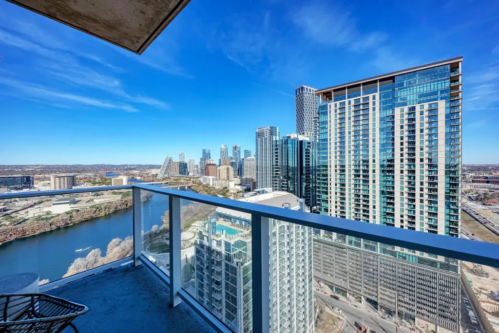 48 East Avenue 2802, Austin