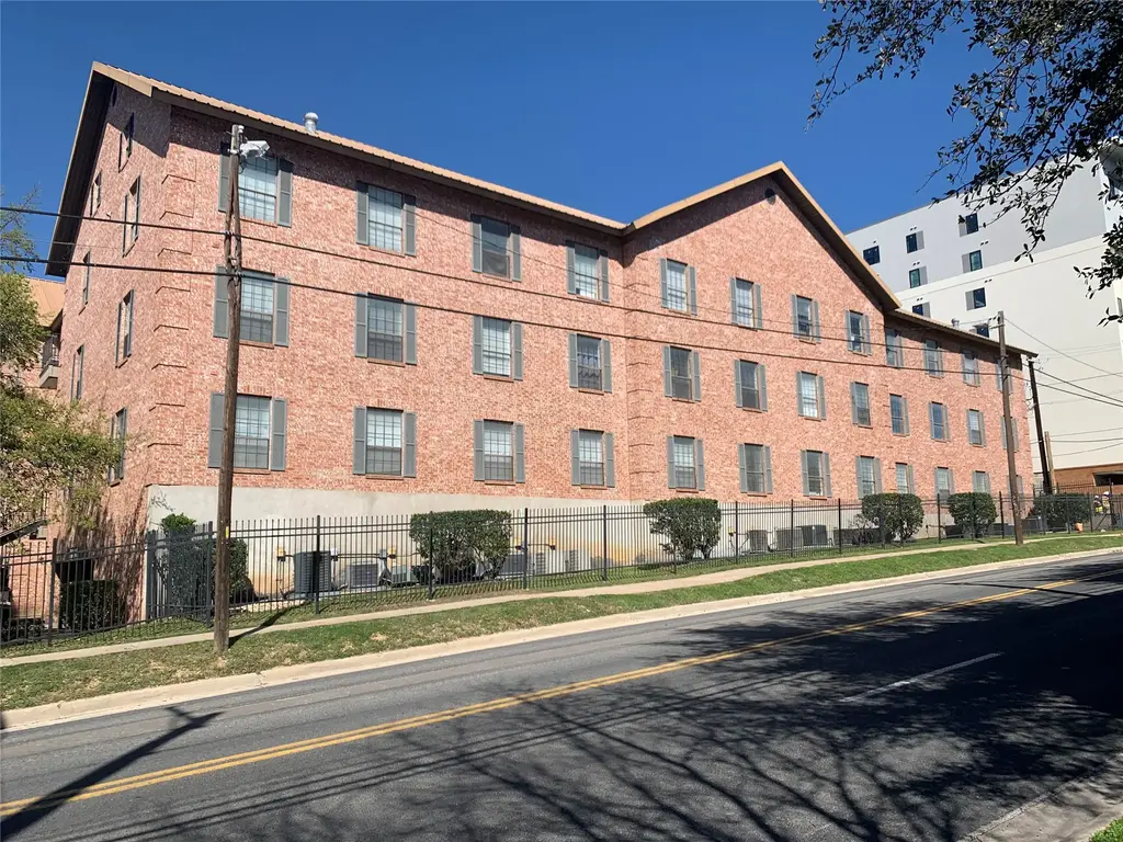 2401 Leon Street 203, Austin