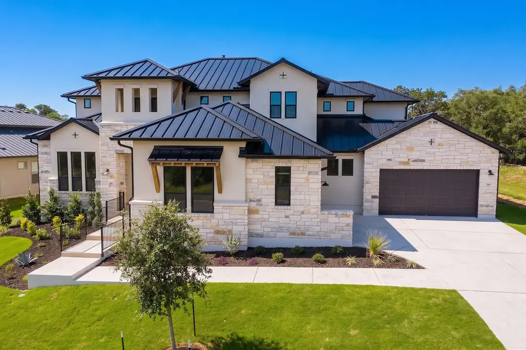 366 Crosswater Lane, Dripping Springs