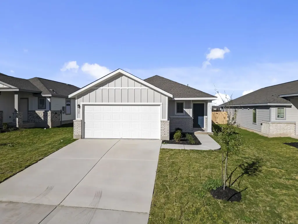 129 Hatari Trail, Jarrell