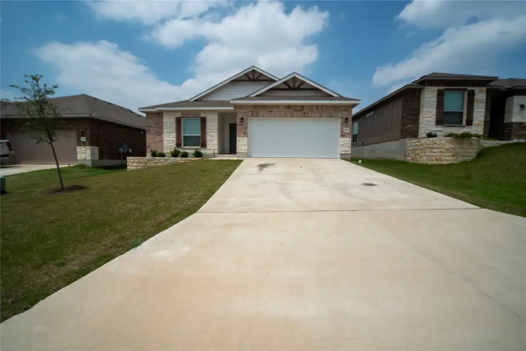 2208 Chia Court, Temple