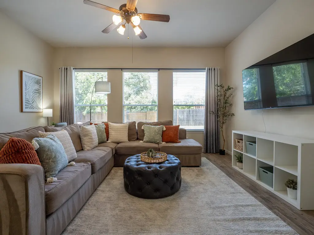 11620 Larch Valley Drive, Austin