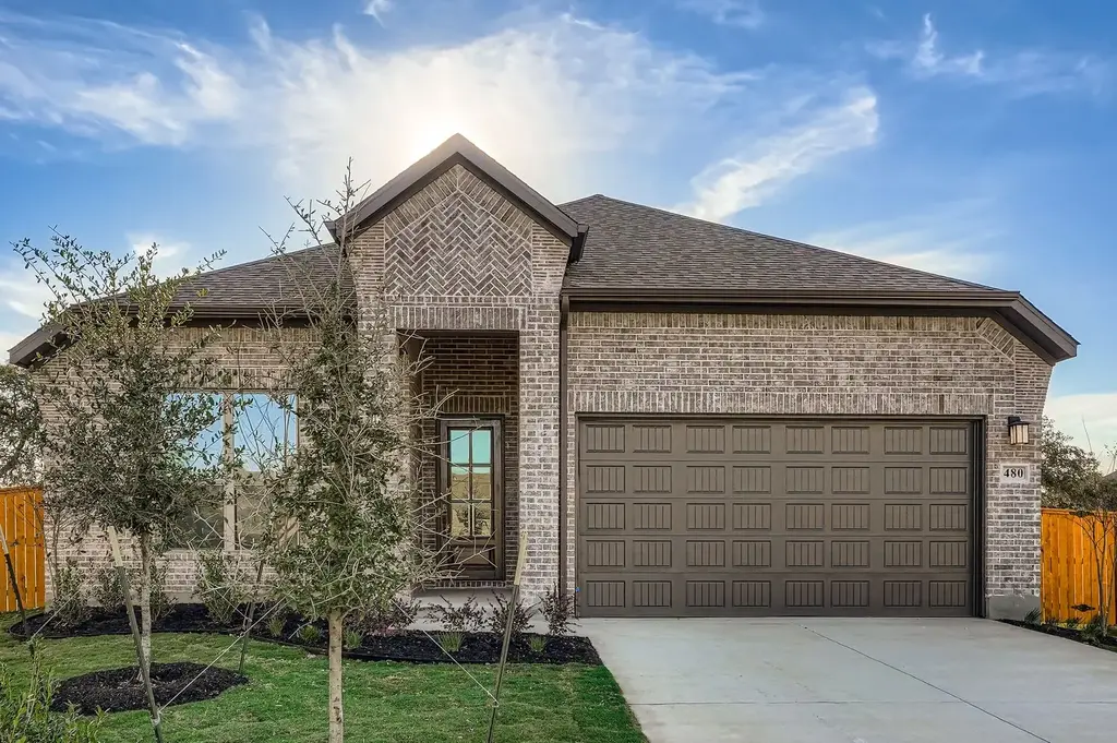 480 Prickly Poppy Loop, Kyle