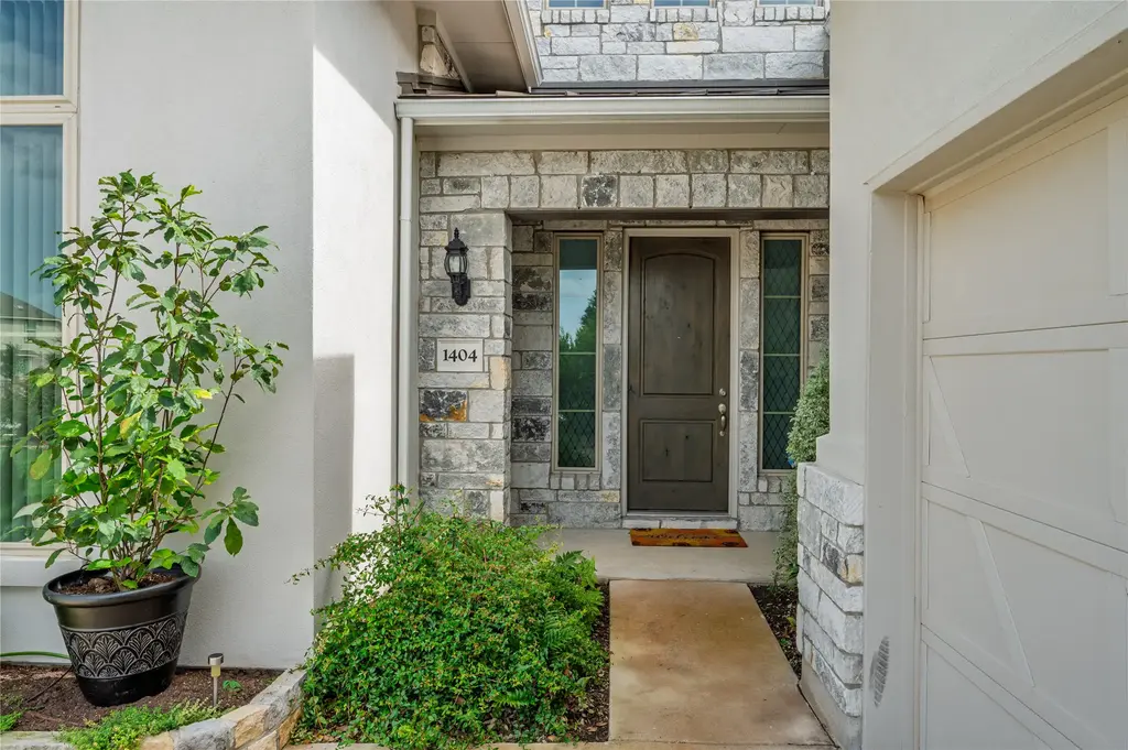 1404 Scenic Oaks Drive, Georgetown