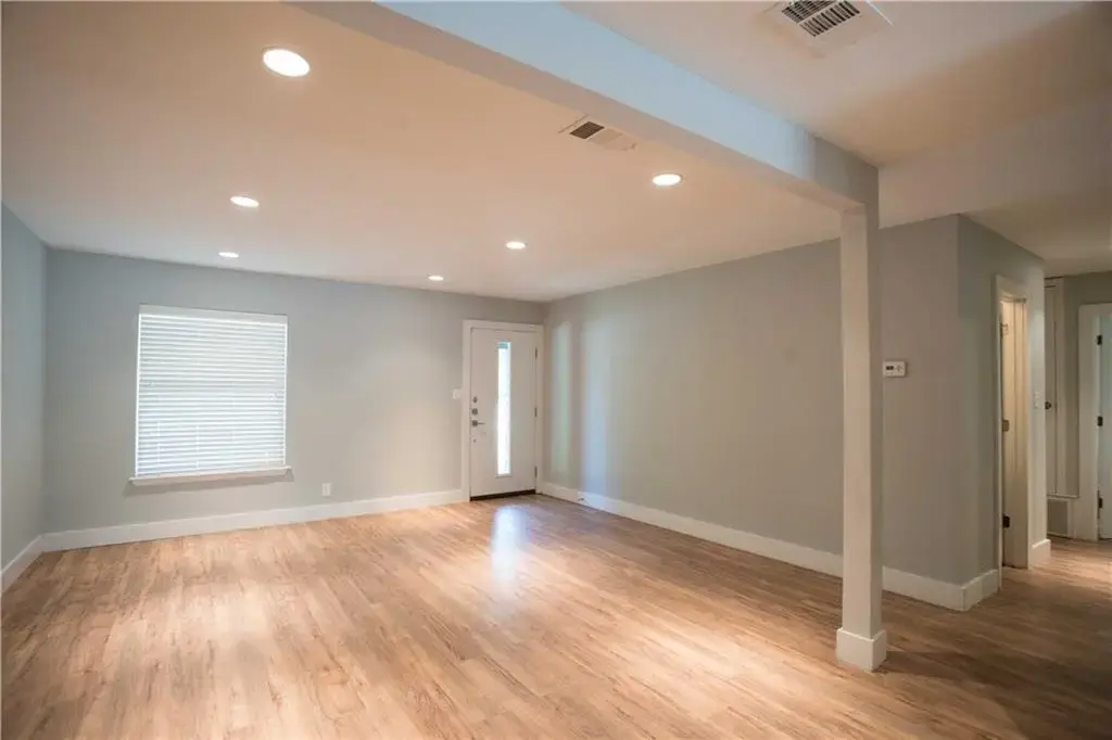 809 Sussex Drive, Austin