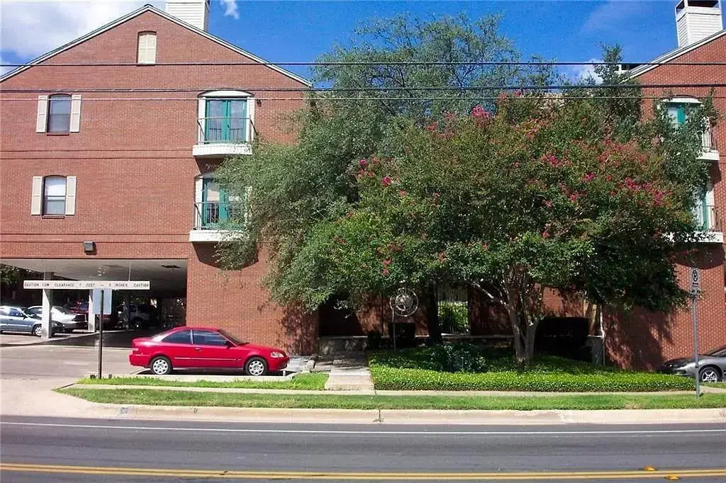 106 E 30th Street 304, Austin