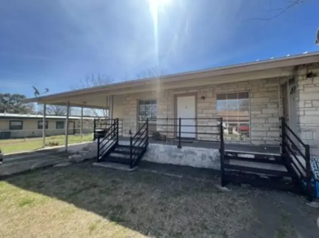 203 W North Street A, Kyle