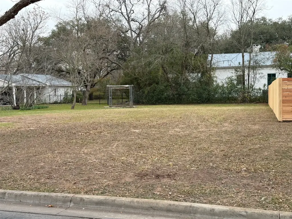 505 Elm Street, Bastrop